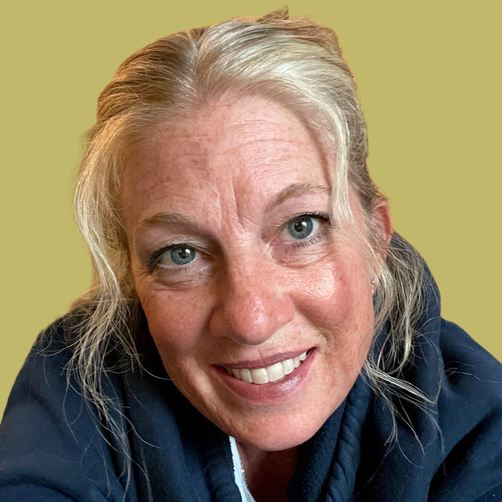 image of fitness trainer Juli